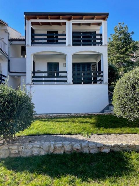 Residence4A-Appartamento Rosso Ravni Exterior photo